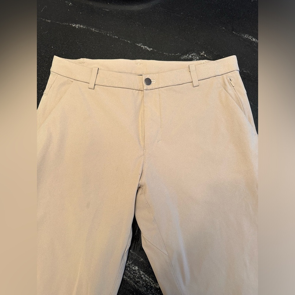 Lululemon ABC Trousers - 32 slim